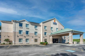  Comfort Inn & Suites Dayton  Энглвуд